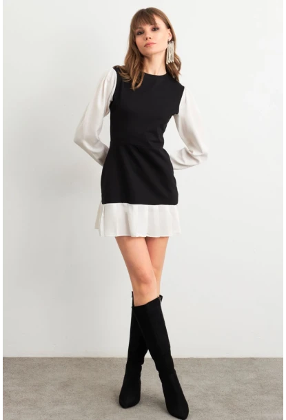 Kadın Siyah-Beyaz Renk Bloklu Mini Elbise HOR0052