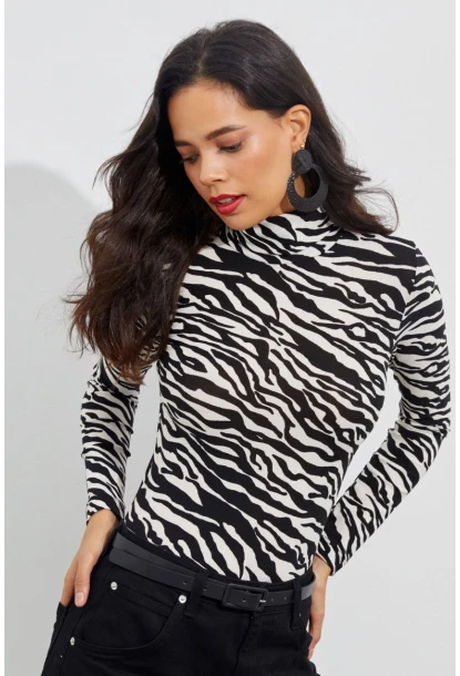 Kadın Siyah-Beyaz Zebra Desenli Balıkçı Bluz EY1524