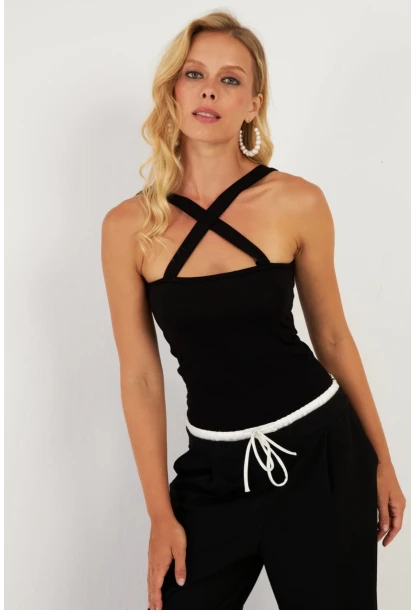 Kadın Siyah Çapraz Yaka Bluz EY2846