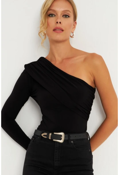 Kadın Siyah Çapraz Yaka Tek Kol Çıtçıtlı Body B5009