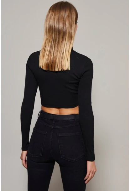 Kadın Siyah Çift Fermuarlı Kısa Bluz B1480