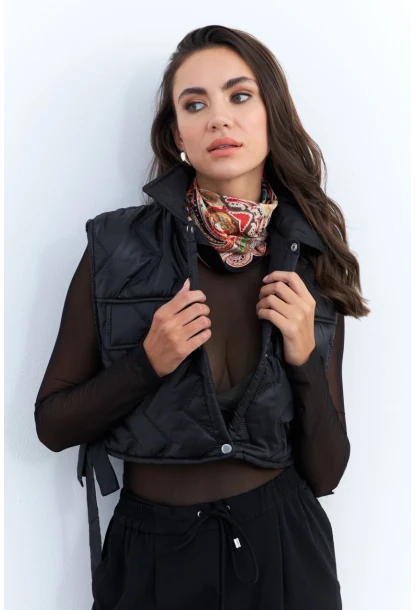 Kadın Siyah Crop Yelek İS808