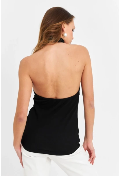 Kadın Siyah Düğme Aksesuarlı Kolsuz Bluz EY3065