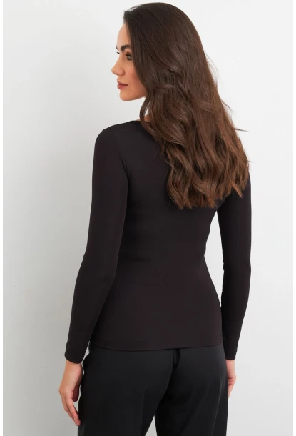 Kadın Siyah Düğme Detaylı Pencereli Bluz EY3026