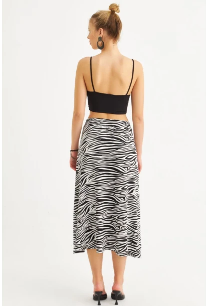 Kadın Siyah-Ekru Desenli Midi Etek FRY2227
