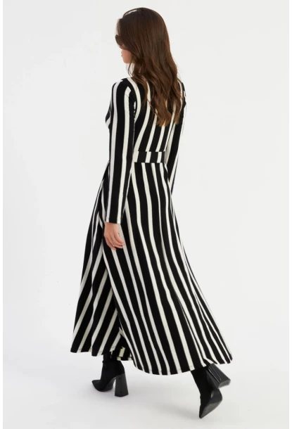 Kadın Siyah-Ekru Kruveze Kemerli Maxi Elbise VTN4