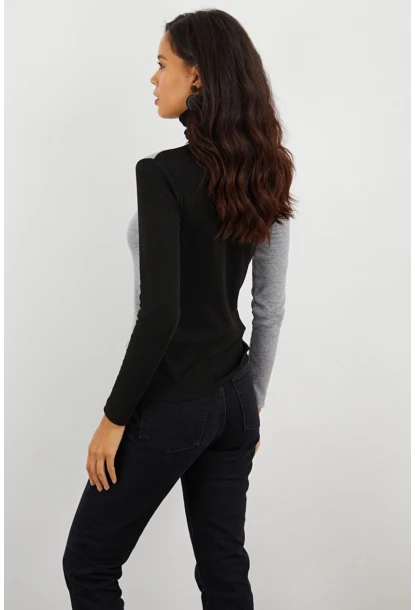 Kadın Siyah-Gri Balıkçı Yaka Kontrast Bloklu Kaşkorse Bluz EY1405