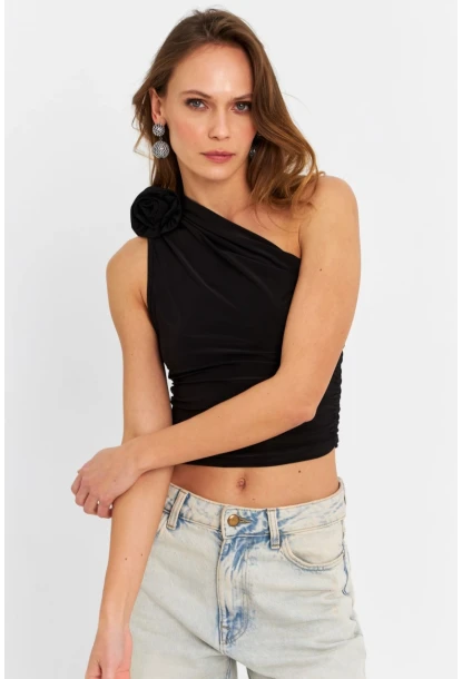 Kadın Siyah Gül Aksesuar Detaylı Crop Bluz ELT3925