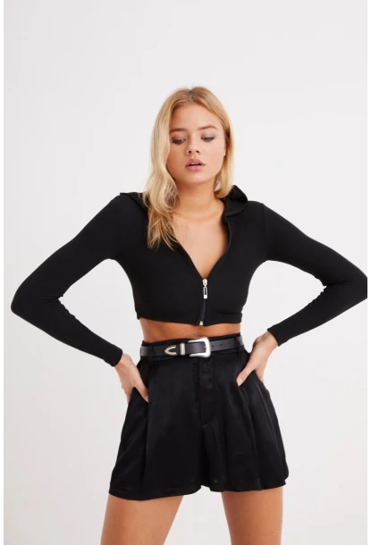 Kadın Siyah Kapüşonlu Kısa Kaşkorse Bluz EY1032