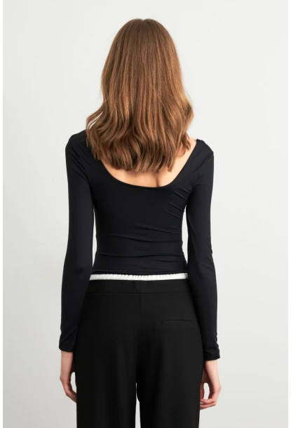 Kadın Siyah Kayık Yaka Basic Body CY352