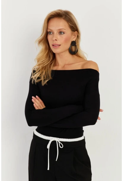 Kadın Siyah Kayık Yaka Bluz LPP1254