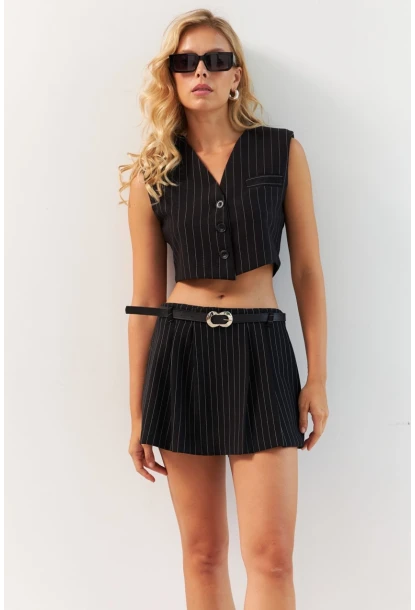Kadın Siyah Kemerli Şort Etek TW60237