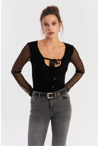 Kadın Siyah Kolları Tül Bluz EY2917