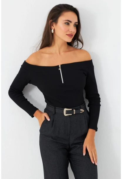 Kadın Siyah Madonna Yaka Kaşkorse Bluz TF40