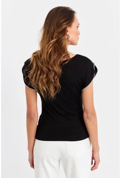 Kadın Siyah Omuzları Fermuarlı Bluz EY3062