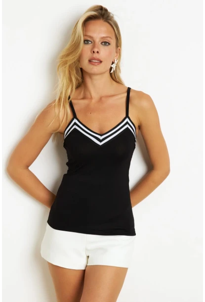 Kadın Siyah Şerit Bantlı Bluz EY2822