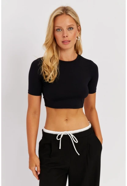 Kadın Siyah Sırt Dekolteli Crop Bluz CY450