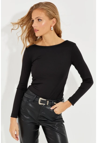 Kadın Siyah Sırtı Açık Bluz EY2583