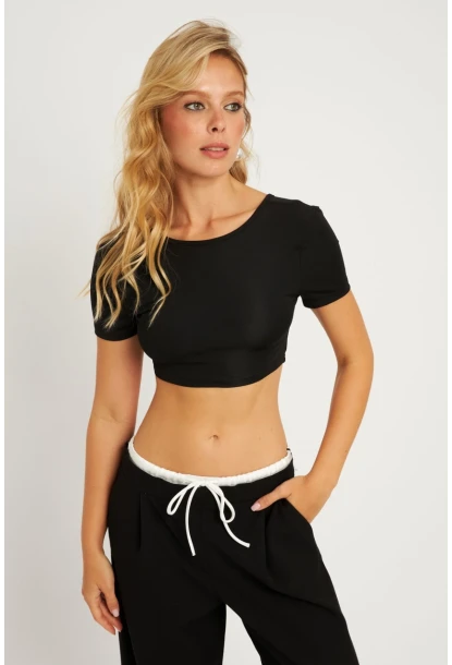 Kadın Siyah Sırtı Açık Crop Bluz CG358