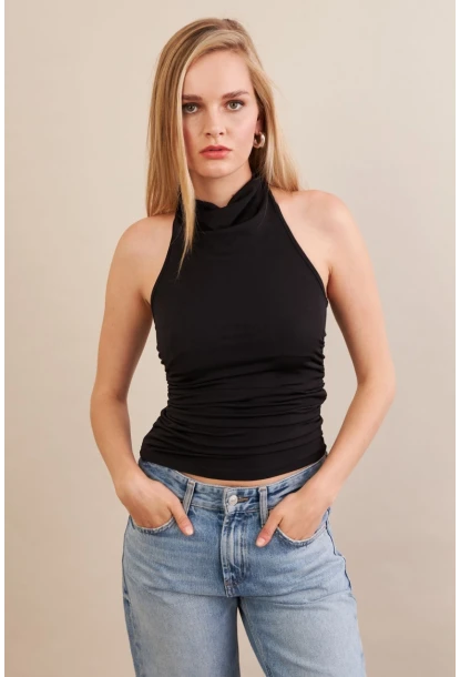 Kadın Siyah Sırtı Açık Drapeli Bluz FRY2314