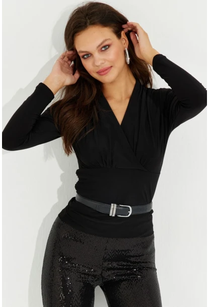 Kadın Siyah Vatkalı Kruvaze Bluz LPP1235
