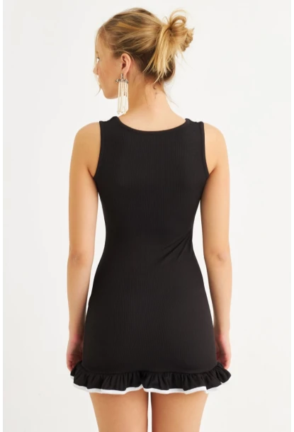 Kadın Siyah Volanlı Kare Yaka Mini Elbise FRY2297