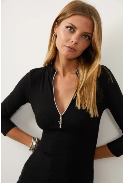 Kadın Siyah Yakası Fermuarlı Kaşkorse Bluz Yİ1953