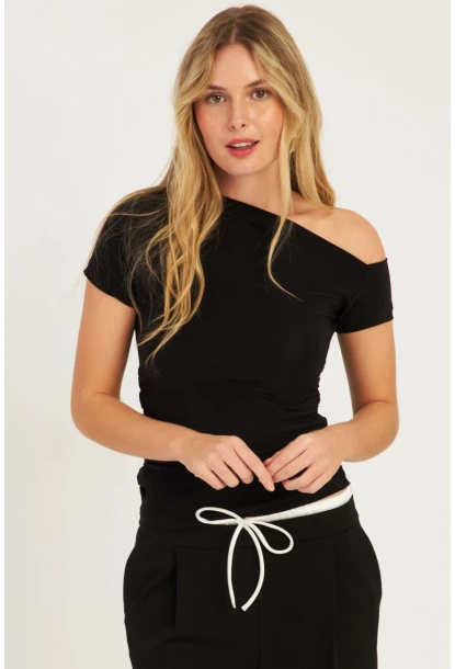 Kadın Siyah Yanları Büzgülü Bluz YZ1017