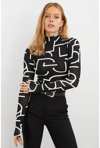 Kadın Siyah Yarım Balıkçı Desenli Bluz LPP1133