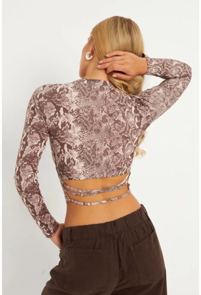 Kadın Taş Sırtı Detaylı Yılan Desenli Bluz GÇ179