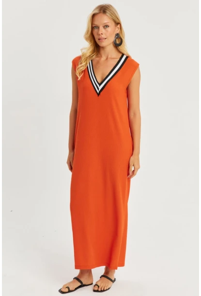 Kadın Turuncu V Yaka Bloklu Maxi Elbise EY2779