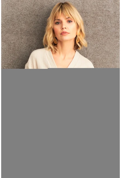 Kadın Vanilya Düğme Detaylı Bluz TF57