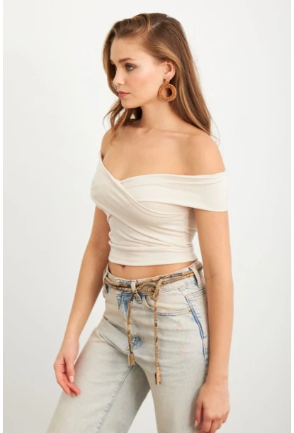 Kadın Vanilya Madonna Yaka Crop Bluz VA101