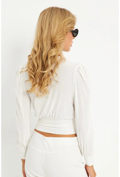 Kadın Beyaz Düğme Detaylı Kruvaze Bluz ELT3188