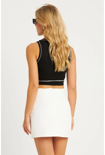 Kadın Beyaz Fermuarlı Cepli Mini Etek YLE605