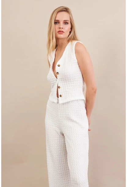Kadın Beyaz Gofre Yelek Pantalon Takım FLU330