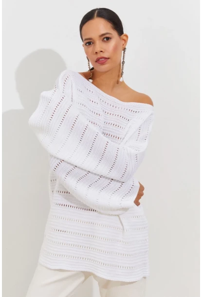 Kadın Beyaz İspanyol Kol Ajurlu Triko Uzun Bluz SMT199