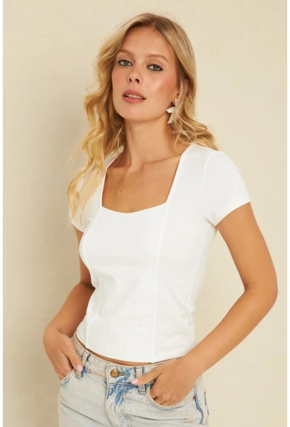 Kadın Beyaz Kare Yaka Bluz YLE613