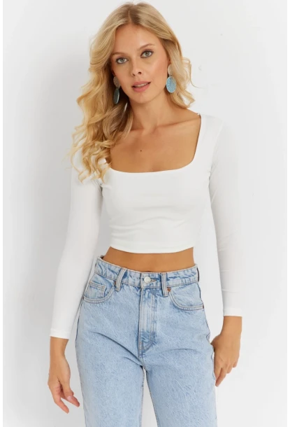 Kadın Beyaz Kare Yaka Crop Bluz CG362