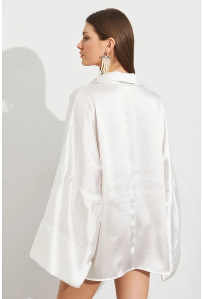 Kadın Beyaz Oversize Gömlek ROP106