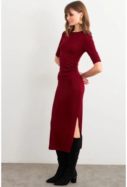 Kadın Bordo Büzgülü Yırtmaçlı Tshırt Elbise FS9594