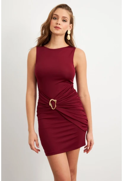 Kadın Bordo Toka Detaylı Büzgülü Mini Elbise KED2365
