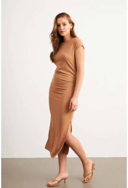 Kadın Camel Yanları Büzgülü Midi Elbise MK35