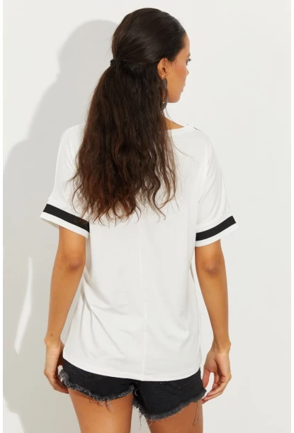 Kadın Ekru Kontrast T-Shirt ST396