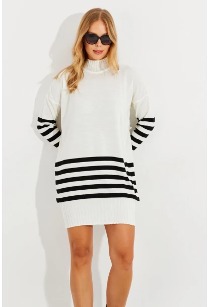 Kadın Ekru Triko Çizgili Tunik YV202