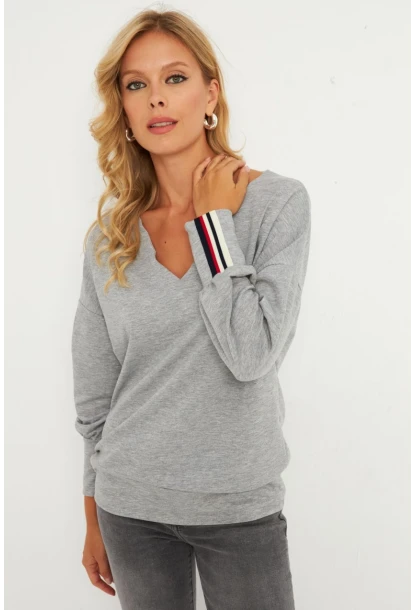 Kadın Gri Şerit Detaylı V Yaka Sweatshirt  EY2905