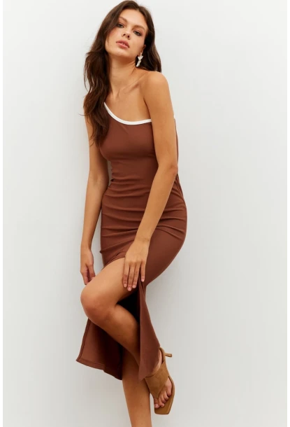 Kadın Kahverengi Biyeli Tek Omuz Yırtmaçlı Midi Elbise RMZ21041