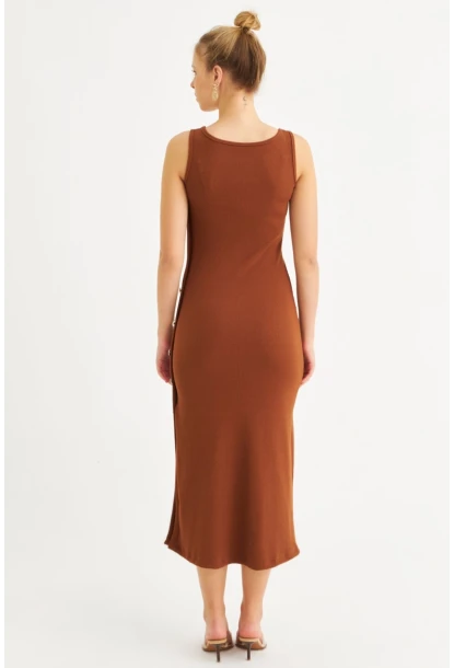 Kadın Kahverengi Düğme Detaylı Kaşkorse Midi Elbise EY2837