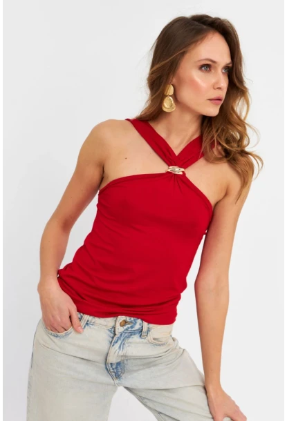 Kadın Kırmızı Aksesuarlı Çapraz Yaka Bluz EY3068