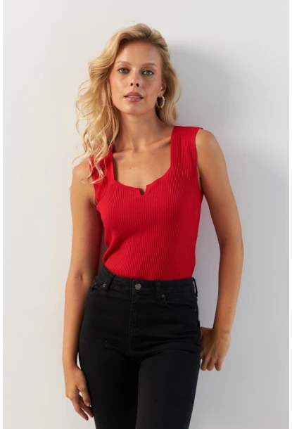 Kadın Kırmızı Kare Yaka Triko Bluz SMT243